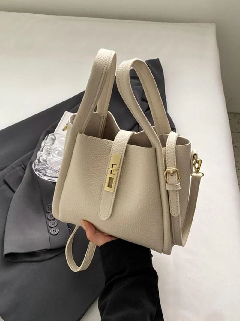 👜 Women’s Faux Leather Bucket Bag – The Everyday Essential